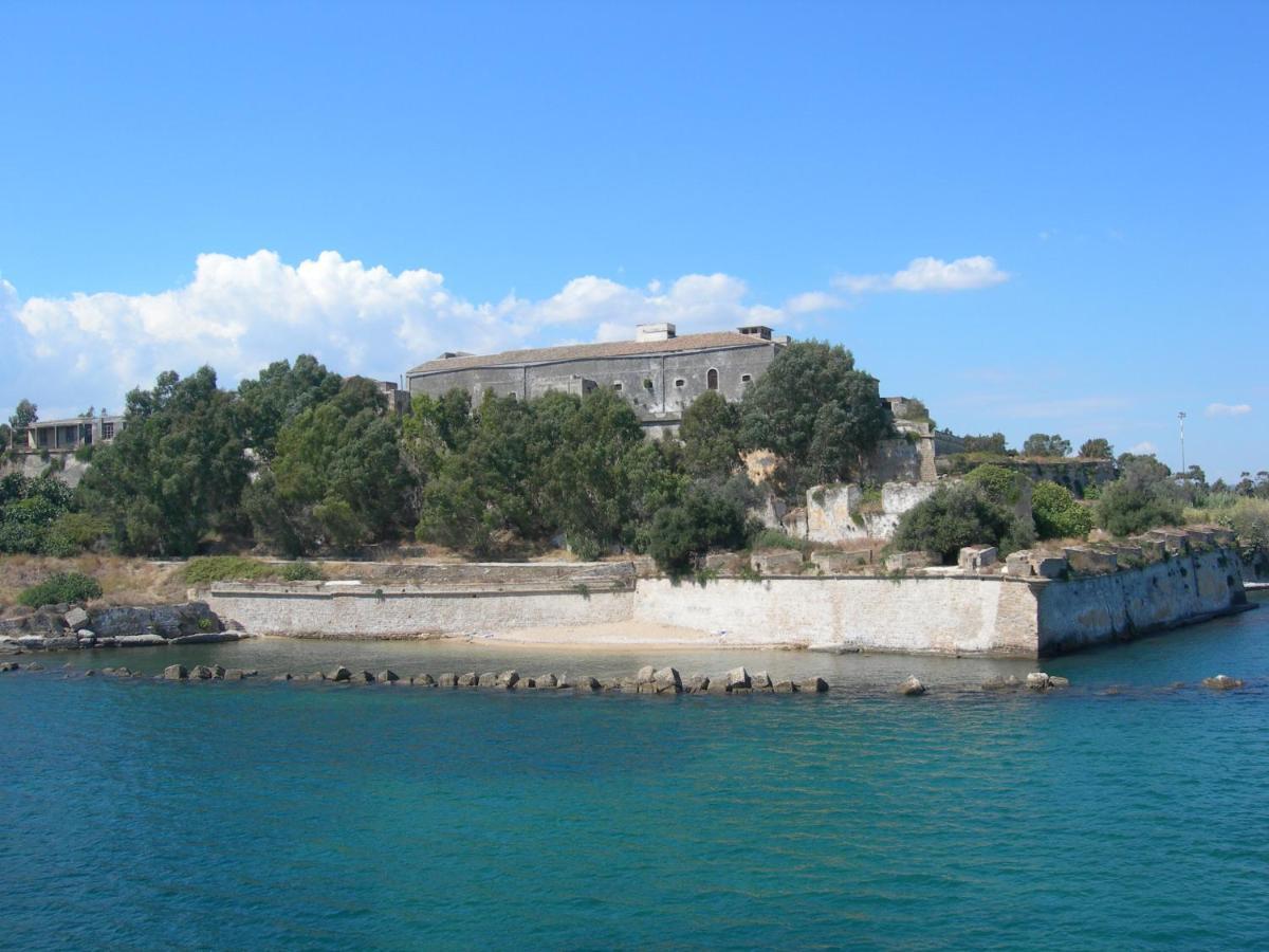 Casavistamare Villa Augusta Exterior photo